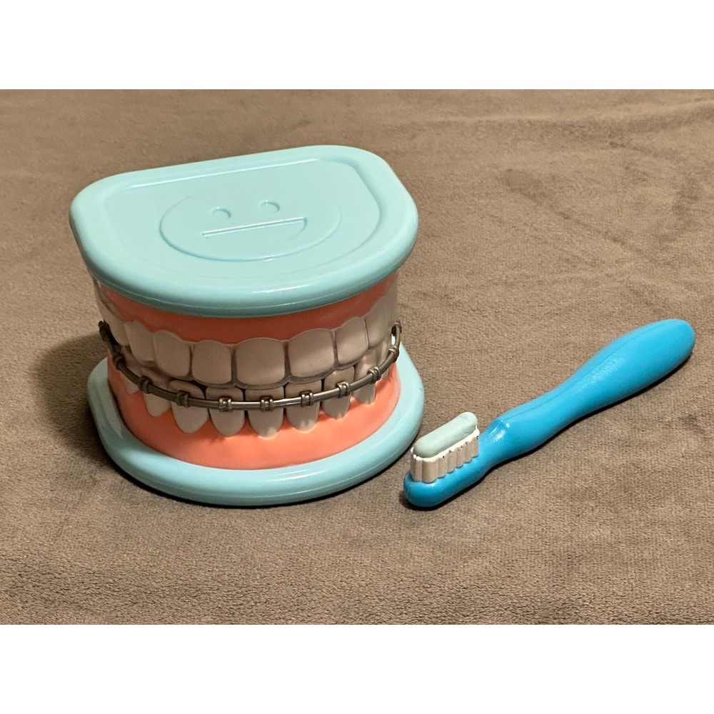 Melissa & Doug Smile Style Dentist Pretend Play Set Teeth Braces Retainer Toy